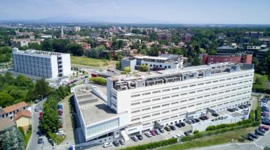 Dipartimento di Medicina e Chirurgia U8 vista dall'alto con drone